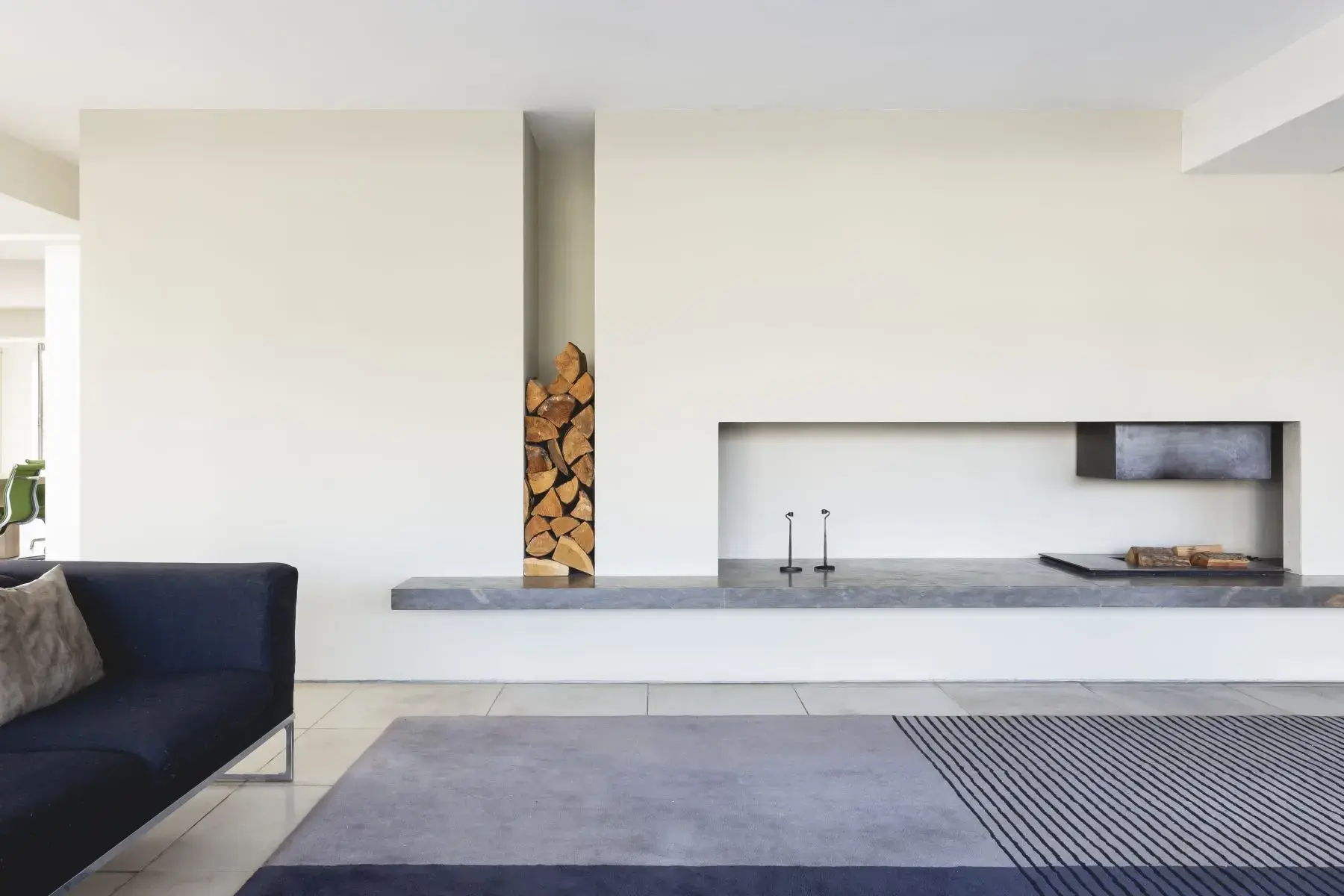 Minimalist Penthouse with Roof Terrace in Old Street